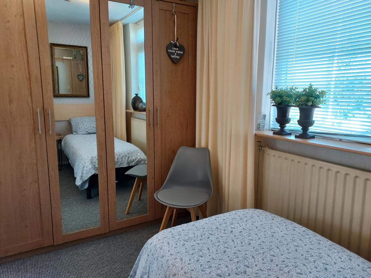 Familie Postma B&B Anjum エクステリア 写真